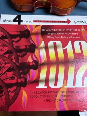 London Festival Orchestra - Tchaikovsky 1812 Overture (Red)